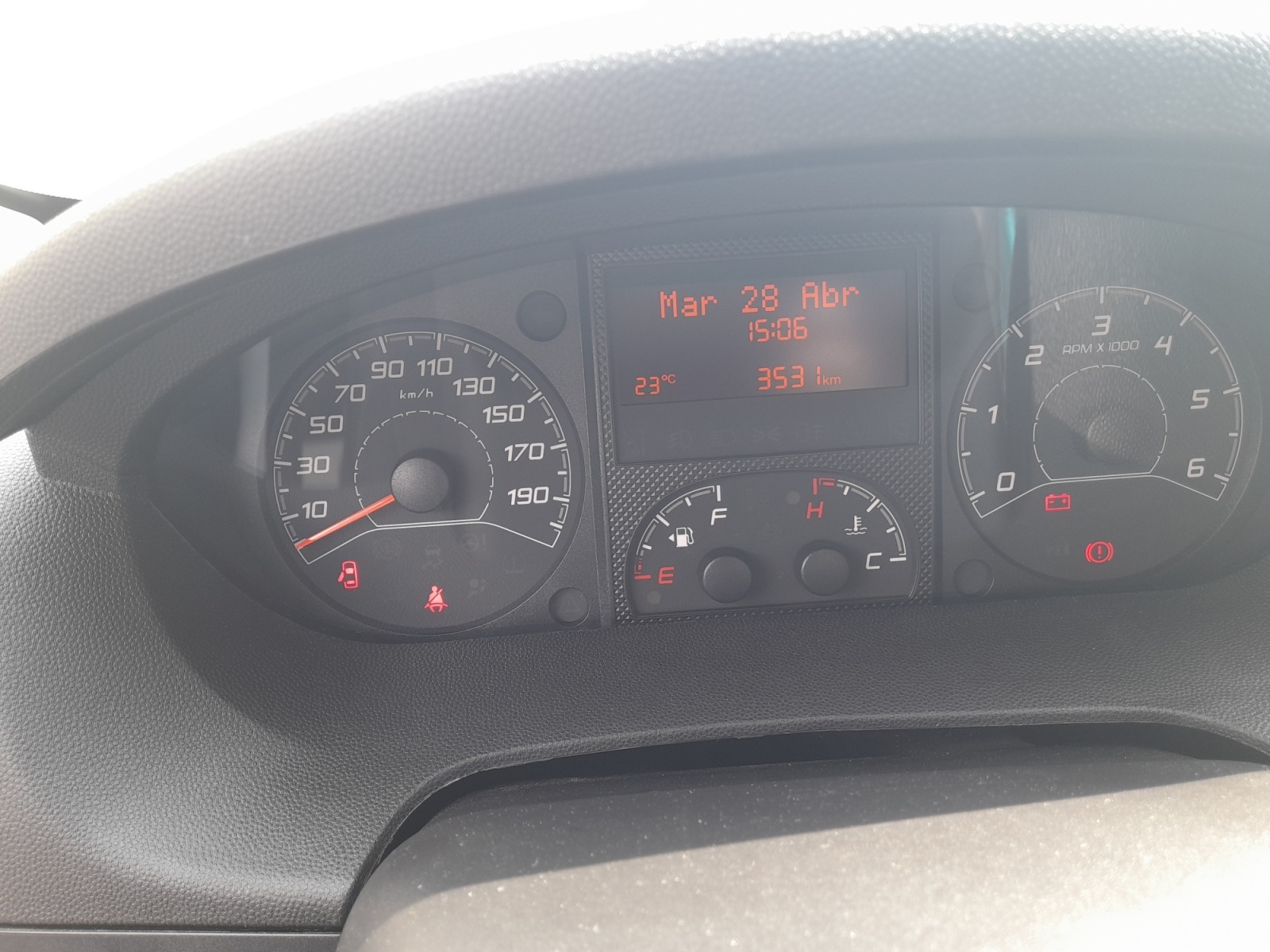 Citroen EJumper 70kwh Autonomía real: +200kms Carga rápida DC 100 kwh - Imagen 10