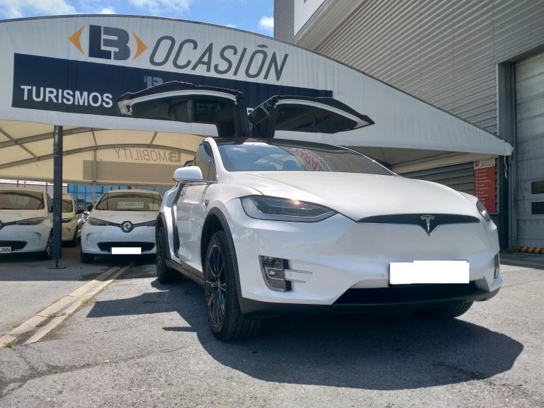 Tesla Model X 75D Frontal