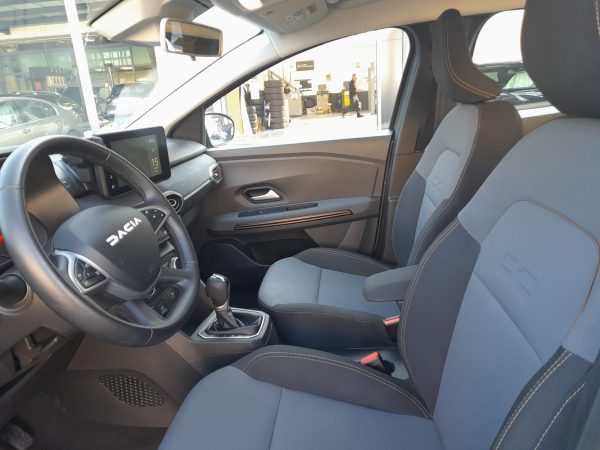 SANDERO STEPWAY EXTREME AUTOMATICO - Imagen 3