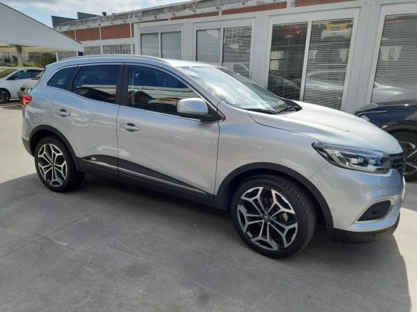 Lateral exterior Renault Kadjar Techno